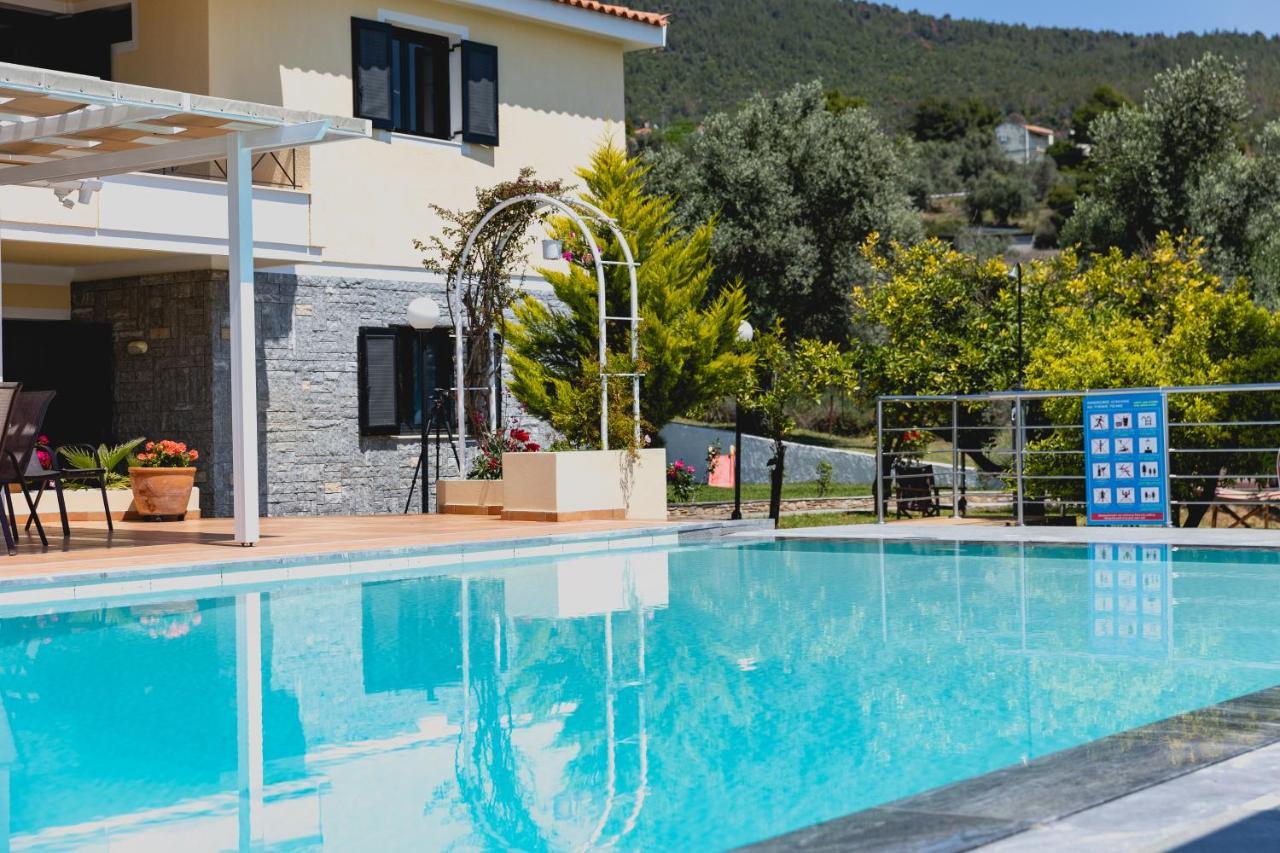 Kouvelia Country Home Luxury Villa Rental Nerotrivia Экстерьер фото