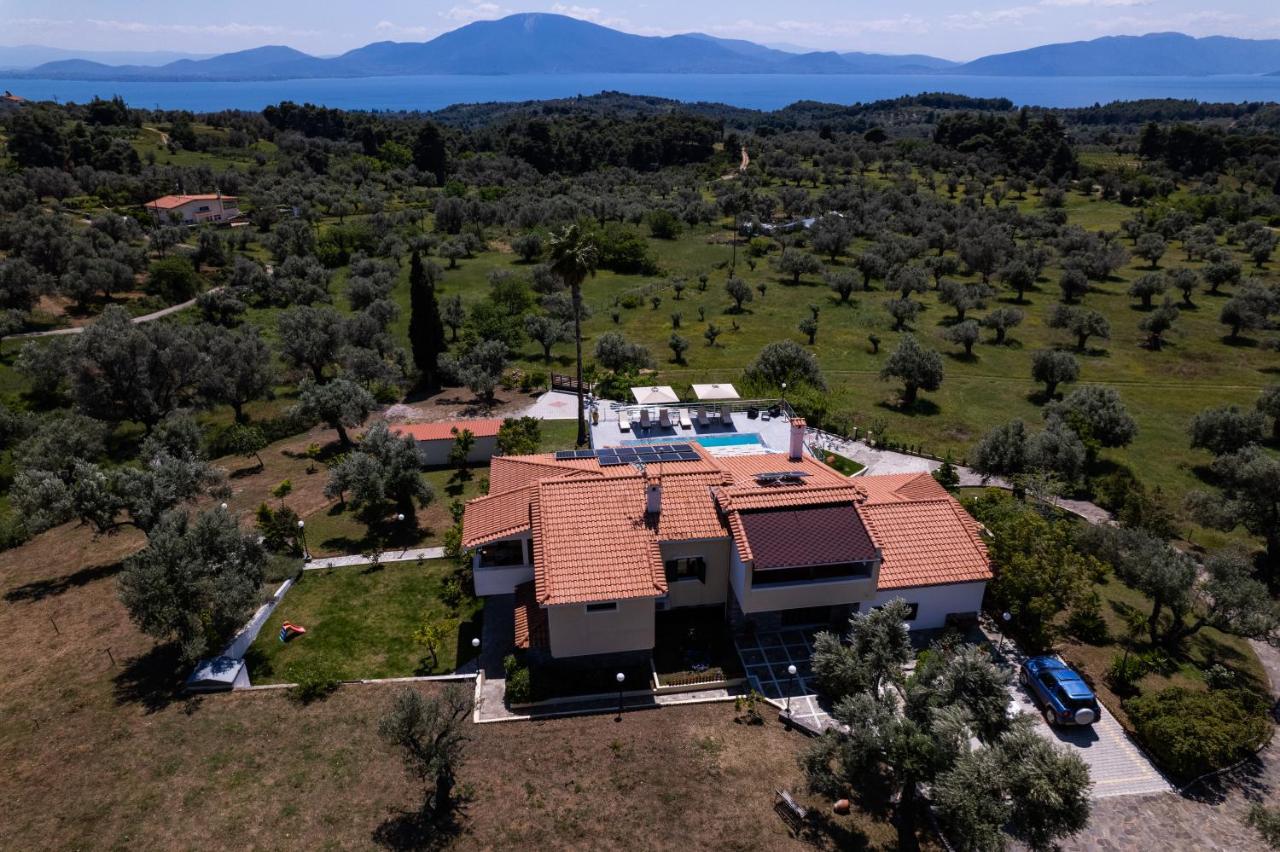 Kouvelia Country Home Luxury Villa Rental Nerotrivia Экстерьер фото
